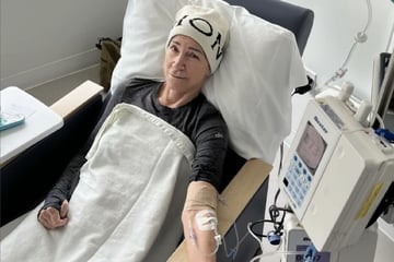 Dritte Runde Chemo-Therapie: Tennis-Ikone sendet Bilder aus der Klinik!