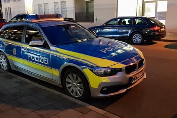 Mann entdeckt Feuer in Hausflur und reagiert sofort: Jetzt ermittelt die Mordkommission