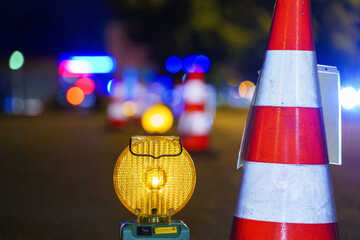Unfall A3: Schaden im sechsstelligen Bereich: 1000 Liter Diesel nach Unfall auf A3 ausgelaufen