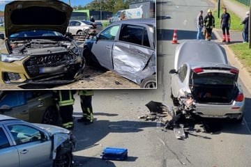 Vollsperrung in Leipzig: Drei Autos in Unfall verwickelt