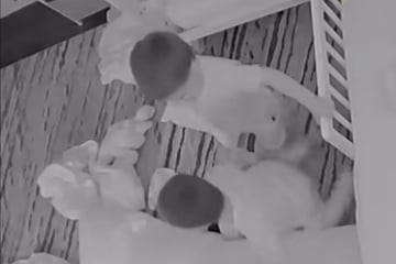 Mutter blickt aufs Babyfon: Was sie da sehen muss, hat sie nicht erwartet