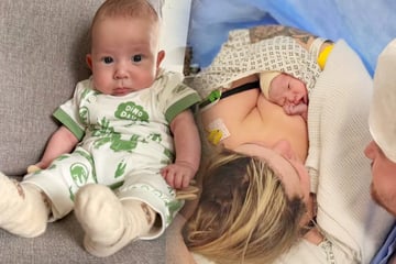 Baby kommt gesund per Notkaiserschnitt zur Welt: Wenig später erhalten Eltern niederschmetternde Diagnose