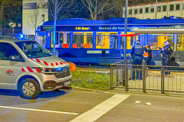 Stadtbahn-Unfall in Karlsruhe: Radfahrer schwer verletzt