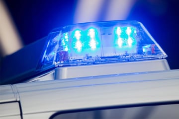 Horror-Szenario: Mann soll Mädchen (9) in Auto gezerrt haben und in Waldstück gefahren sein