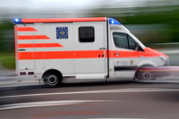 Unfall in Reinickendorf: Motorrad fährt Mädchen an