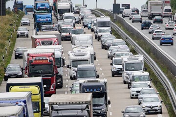 Unfall A4: Fahrzeug-Panne! Stau-Chaos über 14 Kilometer auf A4 nahe Dresden