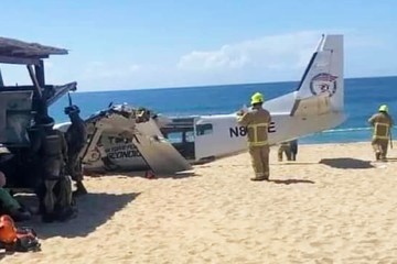 Kleinflugzeug muss an Strand notlanden: Ein Tourist stirbt!
