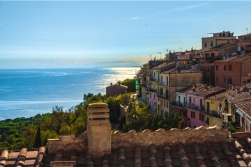 Deutsches Paar stürzt auf italienischer Urlaubsinsel in den Tod!