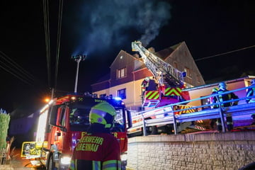 Schornsteinbrand: Feuerwehreinsatz im Erzgebirge