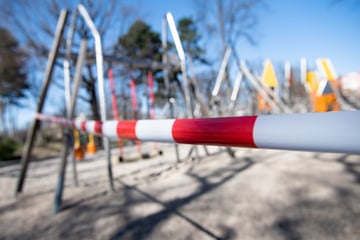 Prügelei auf Magdeburger Spielplatz: Mann greift Gruppe mit Flaschen an