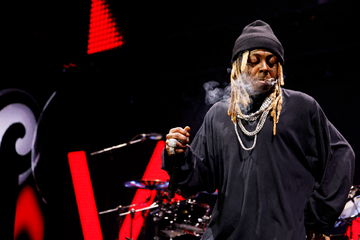 Bodyguard mit Sturmgewehr ins Gesicht geschlagen: Rapper Lil Wayne vor Gericht!