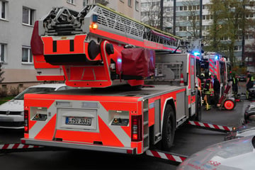 Leipzig: Wohnung im Leipziger Süden brennt: Zwei Menschen im Krankenhaus