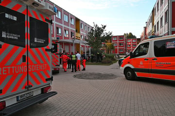 Hamburg: Waren Drogen im Spiel? Bewusstlose Mädchen nach Erstversorgung im Krankenhaus