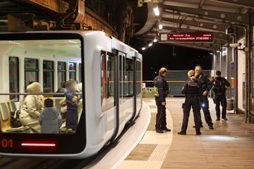 Streit zwischen zwei Gruppen eskaliert: Mehrere Verletzte in Klinik