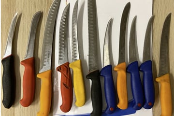 Hamburg: Irre Entdeckung bei Routinekontrolle: 20-Jähriger mit elf Messern unterwegs