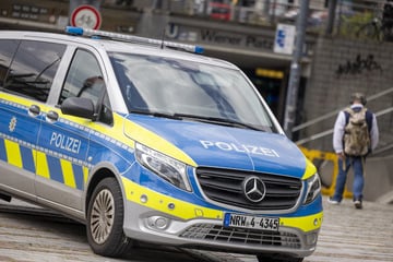 Köln: Mann gerät in Fokus von Polizei: Wenig später schlagen Beamte zu