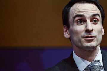 US "totally" rejects global governance of AI, says Trump tech adviser: "We must replace that fear with hope"