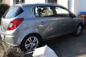 Rentnerin kollidiert mit Hauswand in Magdeburg: Statiker im Einsatz