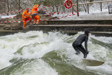 München: Ärger um Surferwelle: Zugang im Englischen Garten versperrt!