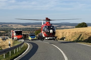 Motorradfahrer bei Überholmanöver nahe Sondershausen schwer verletzt