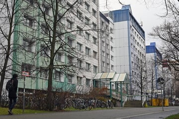 Leipzig: Straße des 18. Oktober: Mann versucht 26-Jährige in Hausflur zu vergewaltigen