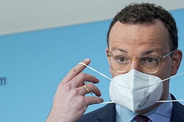 Textilhändler will 287 Millionen Euro aus Maskendeal von Jens Spahn: Jetzt spricht Gericht Machtwort