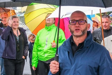 Bürgermeister stellt sich wütenden Anwohnern in Wittgensdorf: "Ich komme gar nicht mehr hinterher"