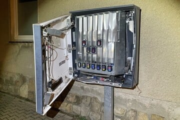 Besonders schwerer Diebstahl: Täter sprengen Zigarettenautomat