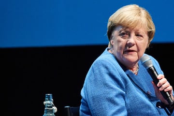 Angela Merkel schlägt deutlich Alarm: "Wir müssen wieder für diese Demokratie kämpfen"