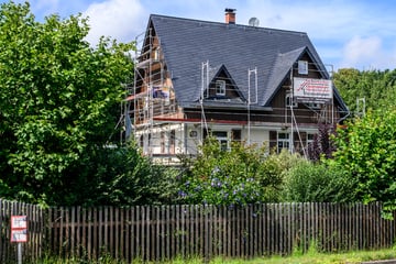 Tödlicher Sturz im Vogtland: Handwerker stirbt im Krankenhaus