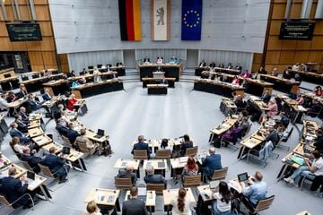 Berlin: Streit um neues Polizeigesetz: Berliner Grüne und Linke klagen