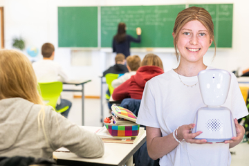 Leipzig: Milena konnte krebskrank nicht zur Schule - und war doch dabei: Ein Avatar als Klassenkamerad