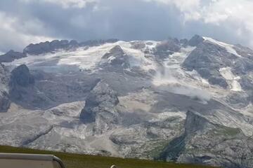 Unglück in den Dolomiten: Mindestens sechs Tote nach massivem Gletscherbruch!