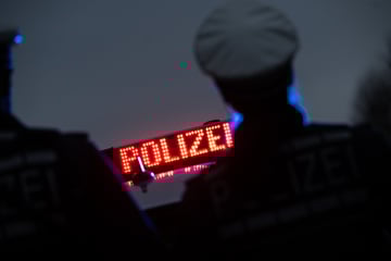 München: Mann droht mit Säure-Angriff: Polizei rückt mit Spezialeinheiten aus
