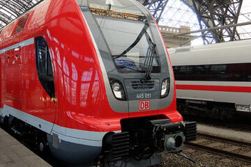 Bald mehr Platz: "Neuer" Doppelstock-Zug für Saxonia-Express erreicht Dresden