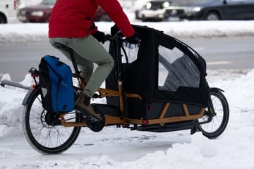 München: Tonnenweise Salz gegen Schnee: Neue Regel für Radwege in München