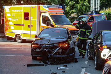 Schwerer Unfall in Wuppertal: Motorradfahrer von Opel erfasst und tödlich verletzt