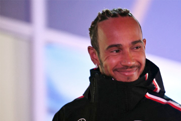 Formel-1-Hammer perfekt: Lewis Hamilton wechselt zu Ferrari!