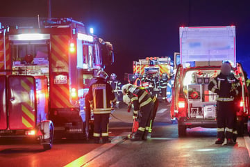 Unfall A4: Laster stoppt auf Beschleunigungsstreifen: A4-Auffahrt in Sachsen blockiert