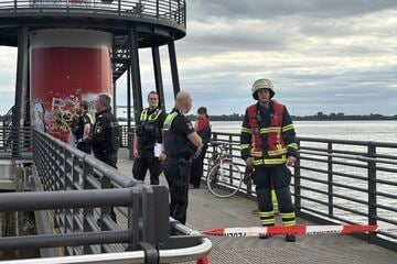 Hamburg: Gleich drei Wassereinsätze in Hamburg: Zwei Männer vermisst, Frau stirbt
