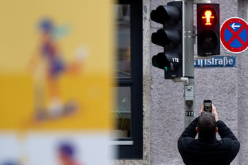 München: Pumuckl-Ampel in München eingeweiht: Hier regelt der Kobold den Verkehr