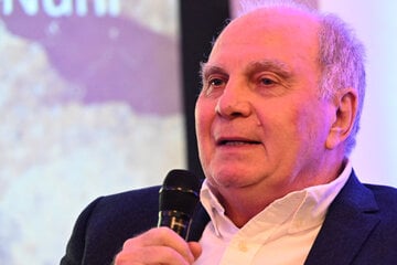 Hoeneß über Transfer-Wahnsinn: "Rücke vor zur Schlossallee – dann kommt Scheich"