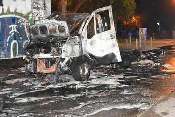 Berlin: Wohnmobil in Lichtenberg ausgebrannt: War es Brandstiftung?