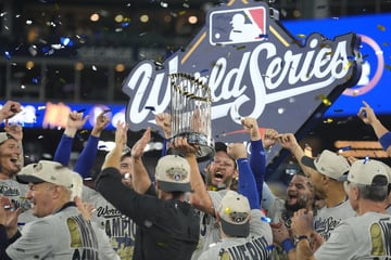 World Series: Dodgers crowned back-to-back champs after downing Blue Jays in Game 7 thriller