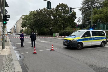 Berlin: Verdächtiger Gegenstand! Polizei sperrt Straßen in Berlin-Mitte