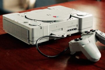 1911 Teile Popkultur pur: Ab Oktober gibt es die erste PlayStation-Konsole aus Lego