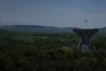 Inside the "golden age" of alien hunting at the Green Bank Telescope