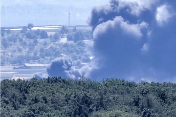 Stuttgart: Feuer mit riesiger Rauchwolke: Brandort immer noch zu heiß für Ermittler