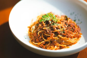 How to make spaghetti bolognese: A quick and easy recipe