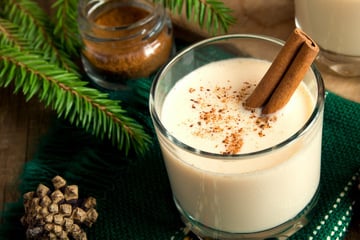 So hast Du Eierpunsch noch nie getrunken! Rezept für einen cremigen Weihnachtsdrink
